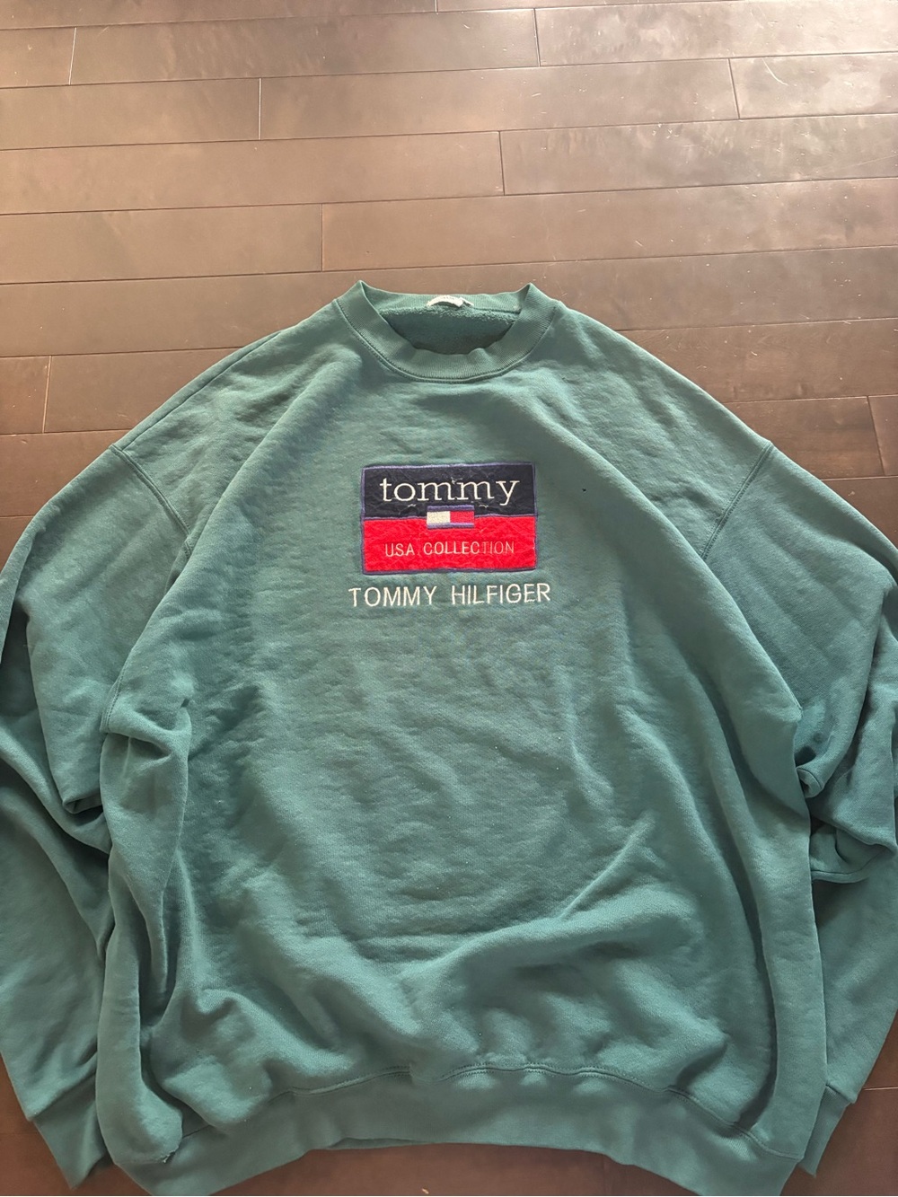 Vintage 90s Tommy Hilfiger crew neck